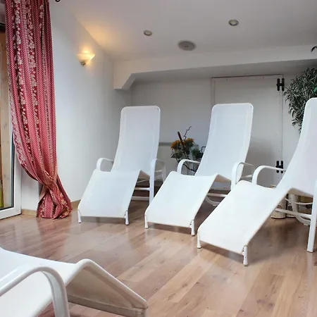 Hotel Rosalpina 3*